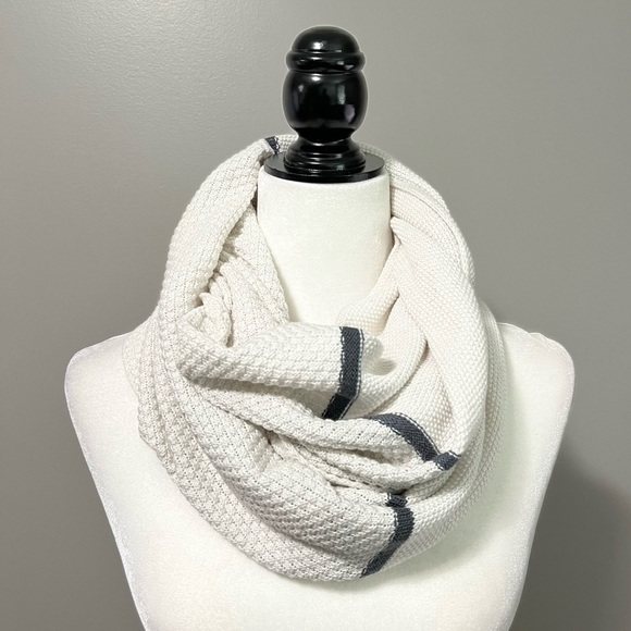Nile Atelier Cotton Blend Knit Infinity Scarf - Picture 1 of 8